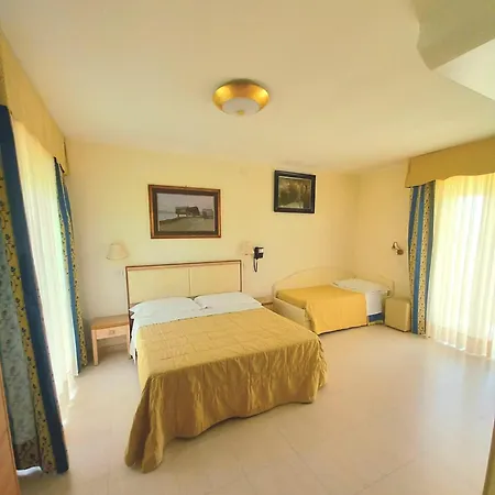 Hotel Ariella