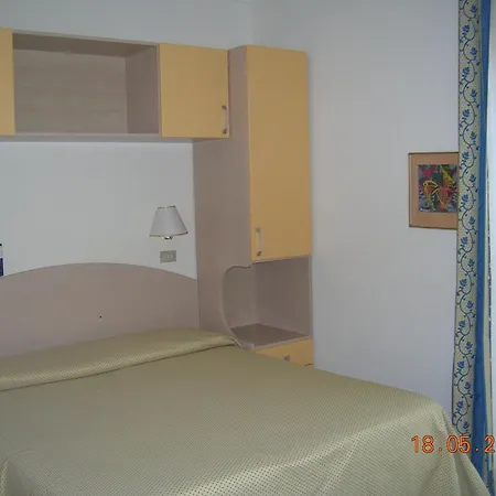 Ariella Hotel 2*