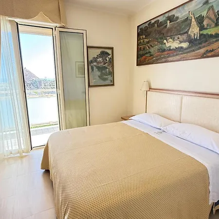 Ariella Milano Marittima