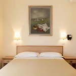 Hotel Ariella