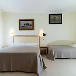 Hotel Ariella 2*