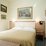 Hotel Ariella 2*