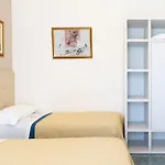 Hotel Ariella 2*