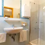 Hotel Ariella 2*