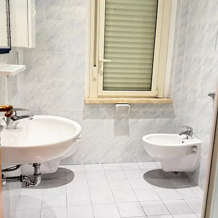 Hotel Ariella 2*