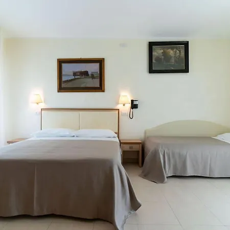 Hotel Ariella 2*