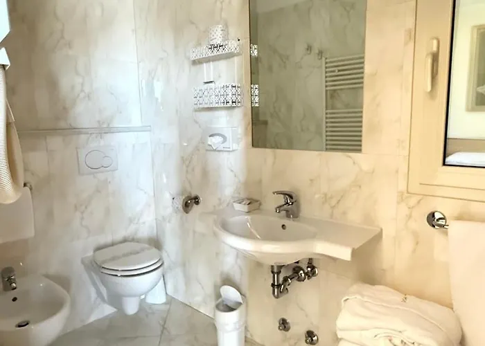 Ariella 2* מילאנו מריטימה